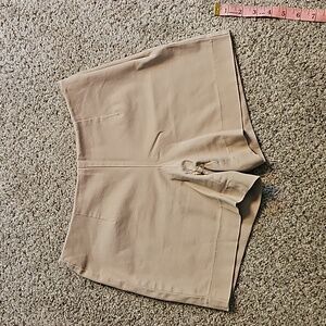 BOSTON PROPER tan shorts